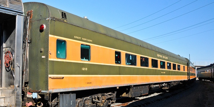 GN coach car Plum Creek